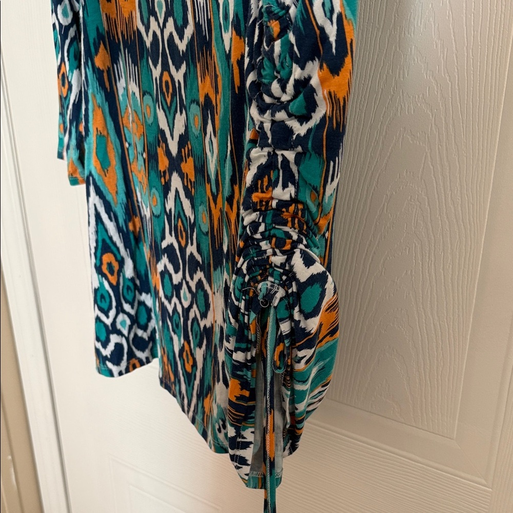 ⭐️Ruby Rd. Teal and Orange Patterned Top - Picture 4 of 6
